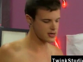 亚裔男性射精照片 Ryan Sharp本来没性趣 gay hard sex videos asian