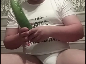 一个道德解放的基佬把他被爆菊的大屁股视频泄露到网上！ gay chinese twink teen porn