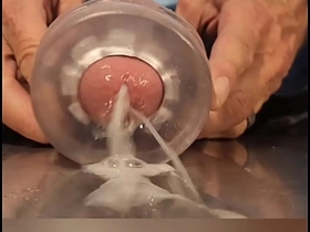 大弯屌白男vs透明玩具合辑——精液狂喷 pinoy gay porn 2017