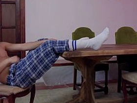 玻璃杯接尿一饮而尽，恋足癖调教，嫩菊快活 gay porn asian daddy