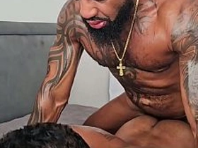 那个傲慢的直男邻居一直偷看我撸管，最后进房间狠狠操了我 japanese nuisance gay porn