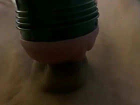 亚洲飞机杯爽玩 asian cum gay porn