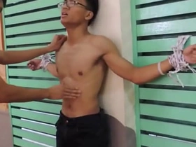 亚洲男孩被捅肚子 chinese social media gay porn