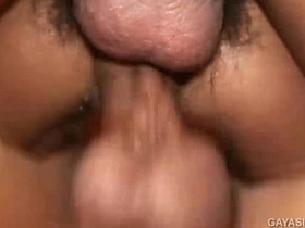 亚洲嫩男3P小便性交 asian white gay porn