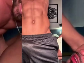 朋友刚分手 我用屁股去安慰他 gay porn black asian