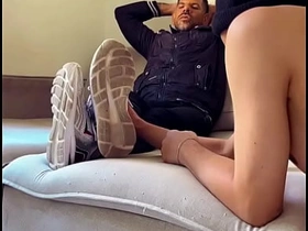 蒙面大屌被动男来我家干活结果屁眼挨了顿操 porn gay desolate asian