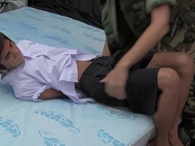 亚洲嫩货汉斯和杰克无套 gay porn asian student