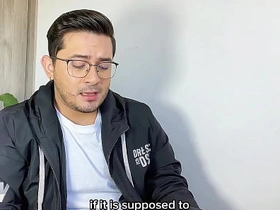 拉丁小鲜肉第一次见新继父，这变态趁他老婆不在家整晚操他大屁股 asian gay porn telegram