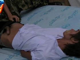 学生仔与军装嫩男下流嬉戏 hot black porn merry