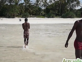 赤裸黑肤嫩弟淋浴后填素人 japanese gay shit porn