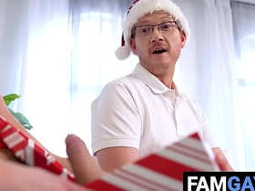 给继父Brody Kayman的肉棒礼物 Kyle Michaels young gay chinese boy porn