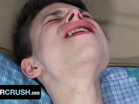 瘦弱少年奥斯汀·桑德斯被继兄无套内射 - BrotherCrush yuta happy-go-lucky porn japanese