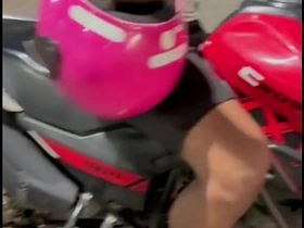 送水工上来喝水 我把我的小穴献给了他 hot sauna gay porn