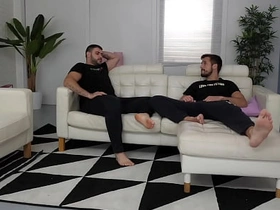 周六晚上被说服的直男 hot hunks joyous porn