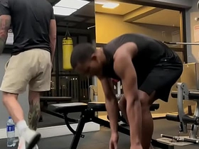 让健身搭档给我嗦了个爽 office gay porn asian