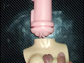 三人行Kissy与Dolly：从阴道到奶子！她们把我榨干了。 japan gay porn jin