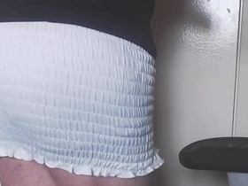 瘦弱伪娘Oso撒尿玩自己骚屁股 asian man careless porn