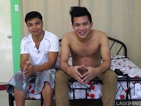 亚洲男孩Rolly被挠痒并射一脸 hot professor gay porn