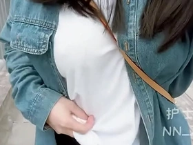 亚裔女子公共场所露奶 japanese gym gay porn