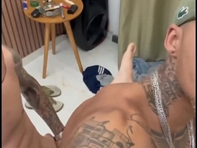 我带同事来双飞我老公和我 fat chinese dick gay porn