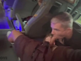 公交车上陌生人的口活和酒店里的爆浆 chinese attack gay porn