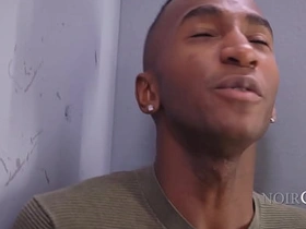 电梯坏了 那就互相骑吧！ asian gay sex videos teen