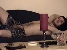 Vinnie给直男口交撸管 hot male porn gay