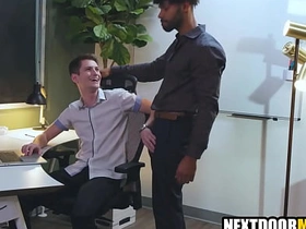 办公室的第一天 hot desi indian gay porn