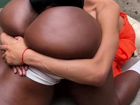 黑爹被锁起来狂操 第二部 thailand gay porn male lead