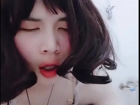 亚洲人妖女仆穿制服用大假阳具自慰 white korean gay porn