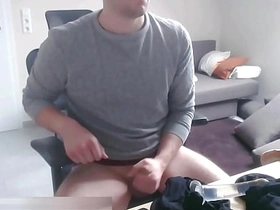 直播中命令男人用自己屁眼里的玩具深喉 gay porn twitter indonesia