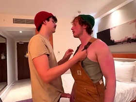 肌肉痴汉被言语调教 克里斯蒂安·亨特和乔纳·惠勒 outdoor asian gay sex videos