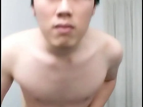 可爱的亚洲小鲜肉打飞机 japan gay cute porn