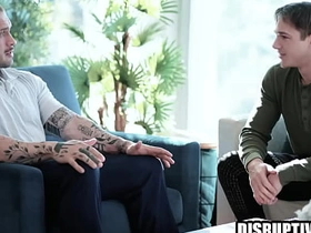 前科犯别无选择只能肏假释官 chinese men gay kissing porn