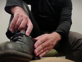 Findmon 第1卷 - 跪下还是腐烂 - LV1 金主调教 handsome japanese gay porn