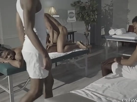 爱德华詹姆斯 按摩放松变淫乱派对 绅士与好友多人混战 singapore careless massage porn
