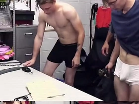 少年犯系列-叛逆小子扎克被淫荡警官深喉爆菊 chinese fart gay porn