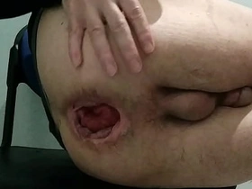 拍完300部肛交片後曬臀 還被巨物狠狠插入 indonesia gay porn vidio